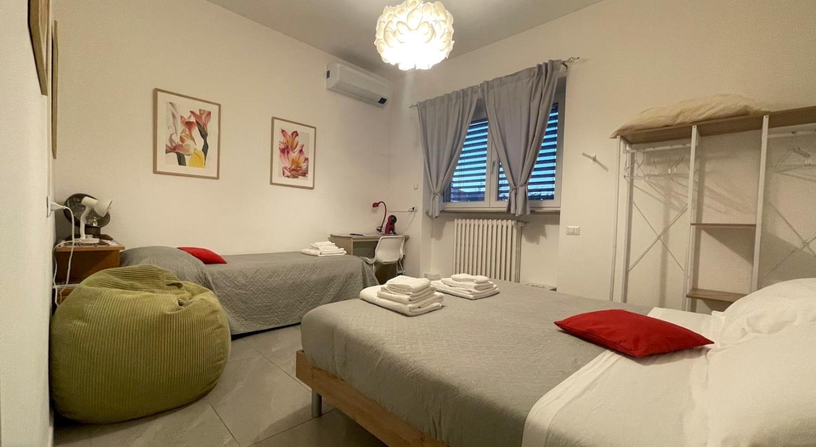 Domus 190 Rooms Varese Ngoại thất bức ảnh